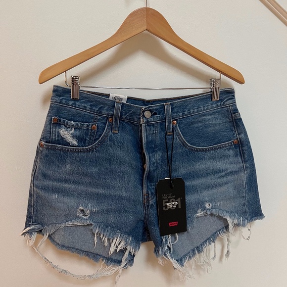 Levi's 501 High Rise Women's Jean Shorts Button Fly Size 30 - Picture 1 of 7
